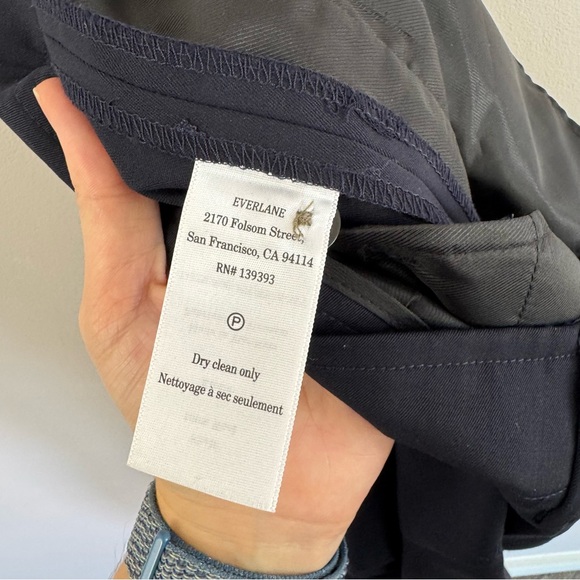 Everlane The Italian Wool Way-High® Drape Pant Navy Blue Size 8 Pleated - Picture 11 of 12